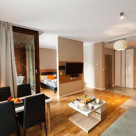 Deluxe Apartments Free Parking Varsó Kültér fotó